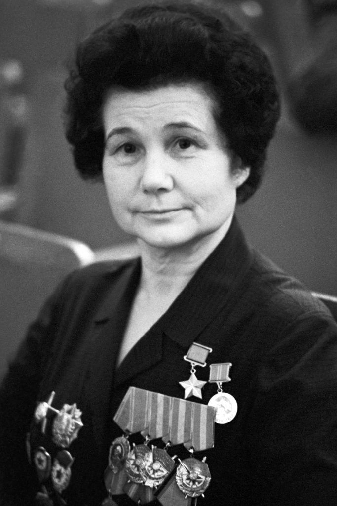 Легендарная летчица Мария Смирнова